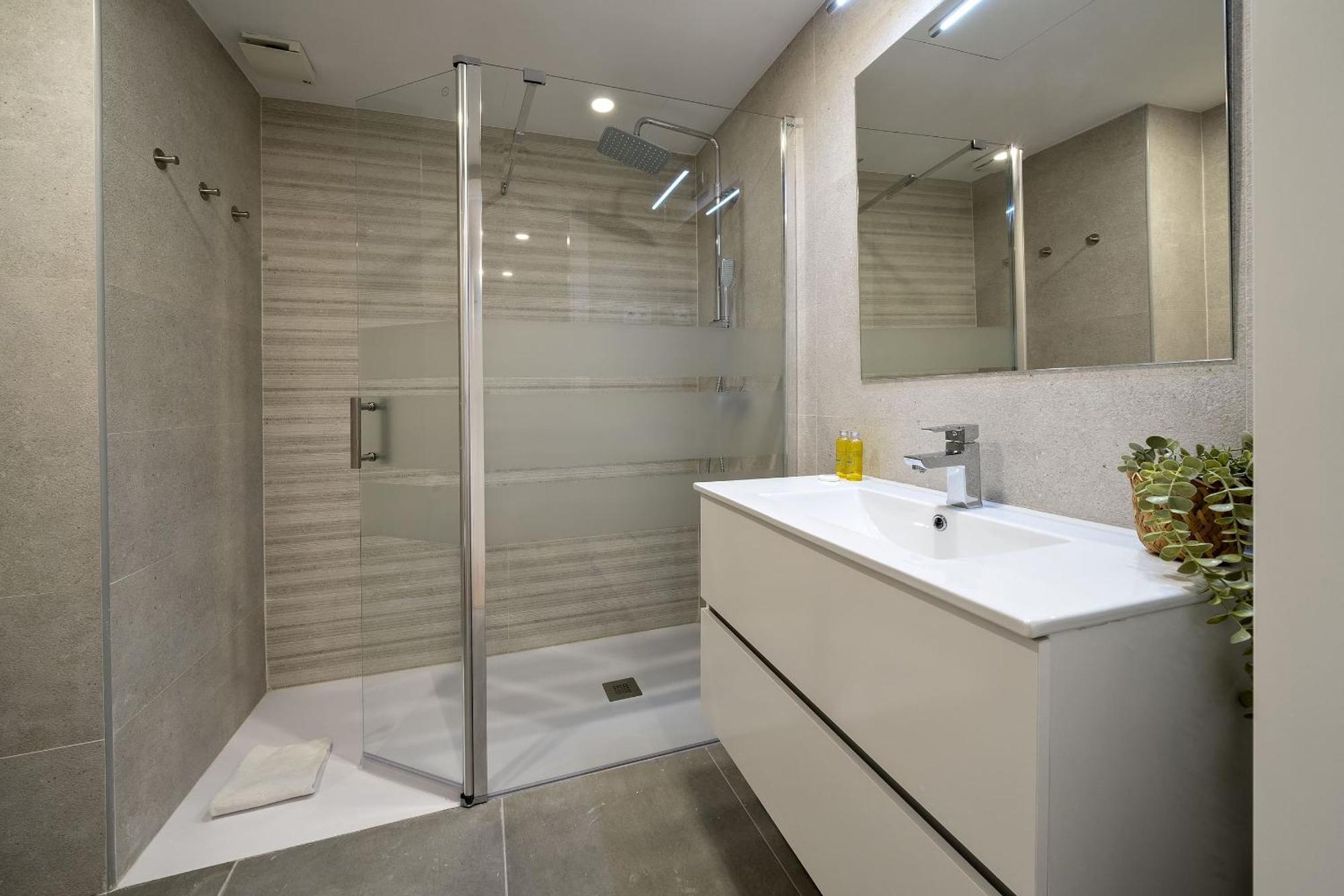 Habitat Apartments Teatre Оспиталет-де-Льобрегат Экстерьер фото